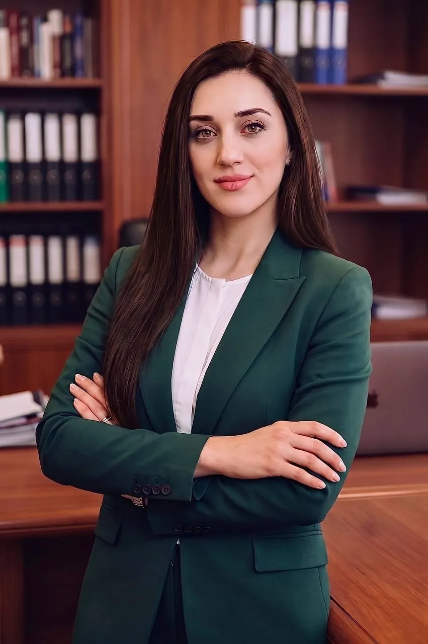 Саиева Хава — Юрист